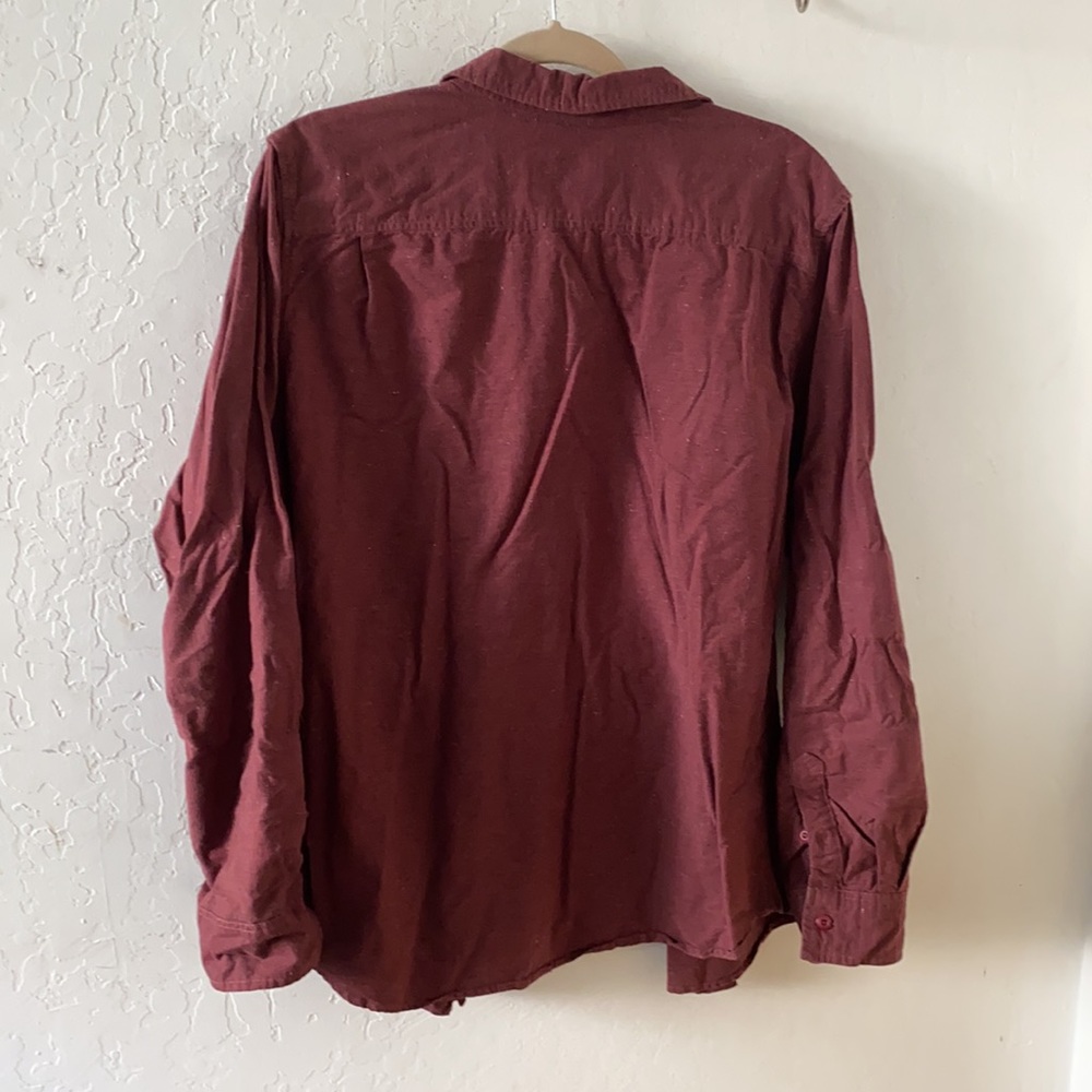 Fun pattern button up - Picture 2 of 3